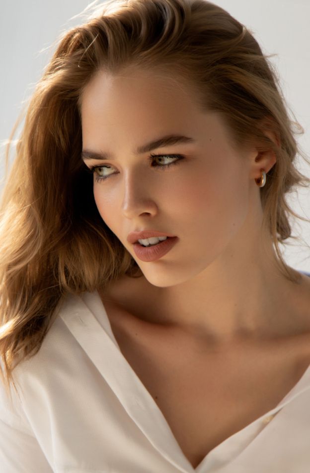 mount pleasant medical spa model with blonde hair